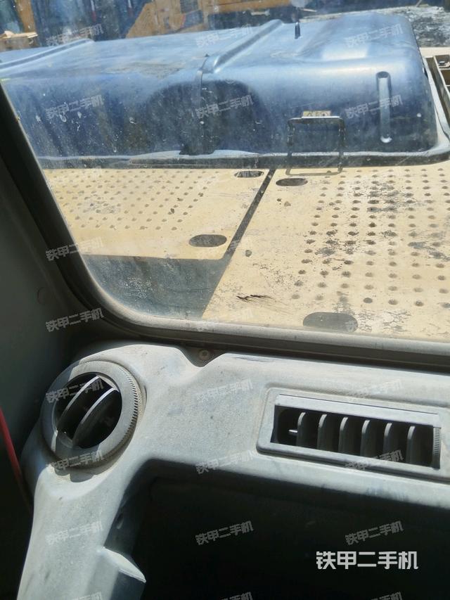 后窗玻璃角標(biāo)（駕駛室部分）