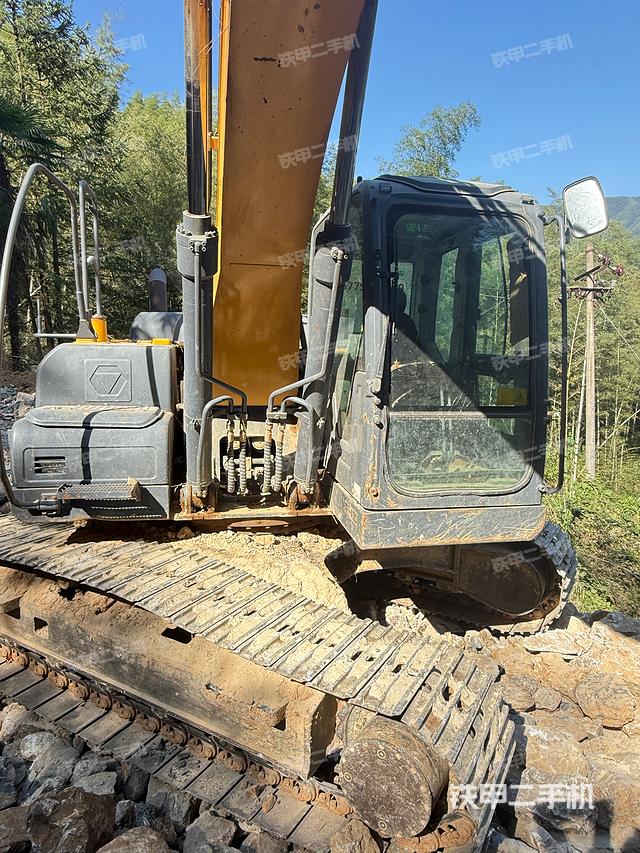 驾驶室整体（整机外观）