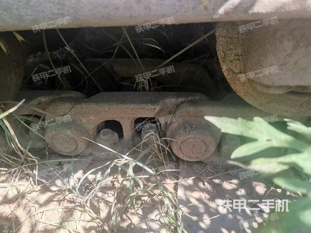 單側(cè)履帶整體（整機(jī)外觀）