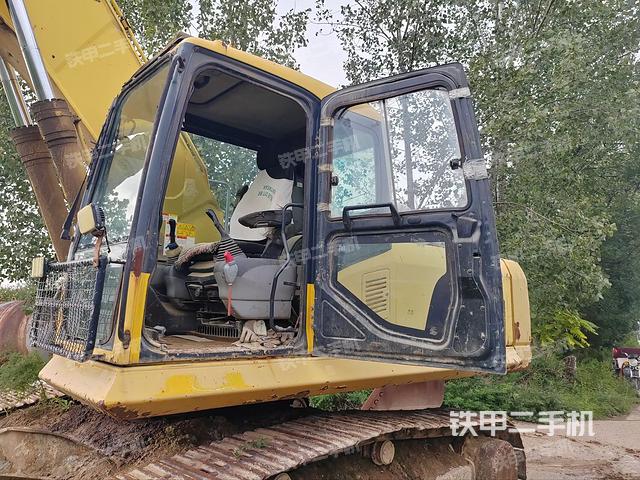 驾驶室整体（整机外观）