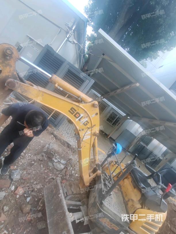 小臂整体右前（工作和回转装置）