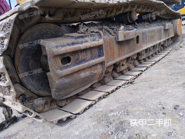 右侧履带整体（行走机构）