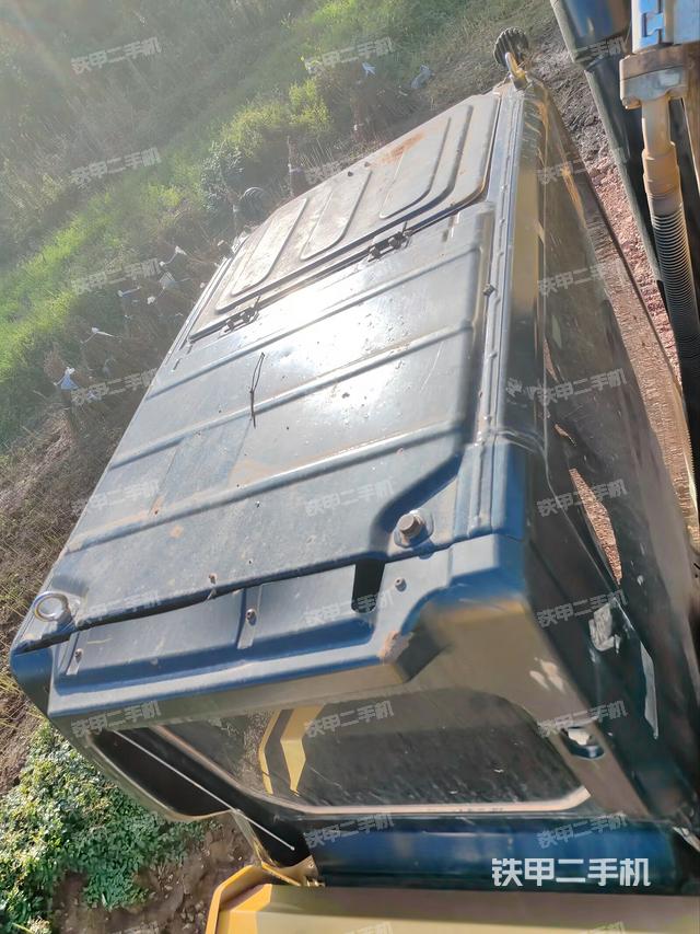 駕駛室頂部俯視（上車部件）