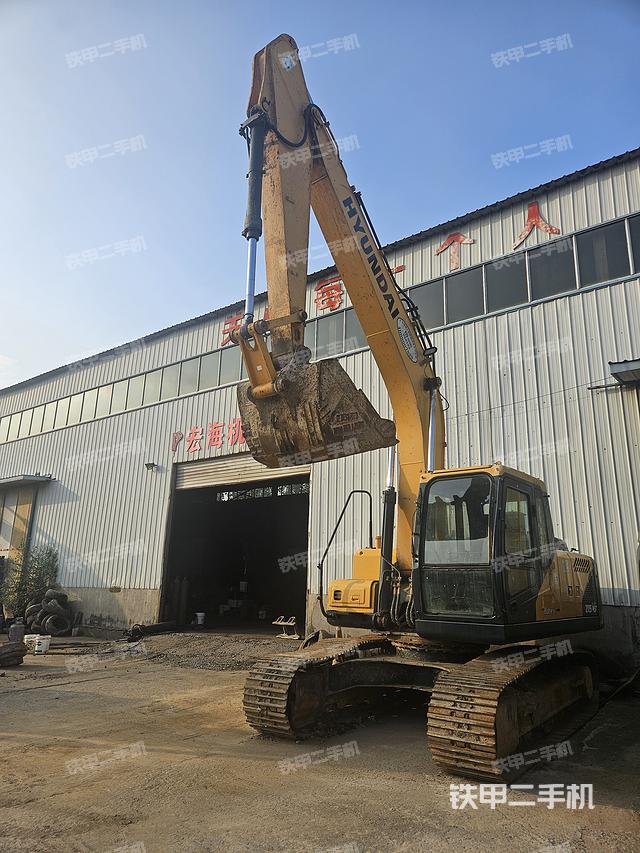 現(xiàn)代R215VS挖掘機(jī)