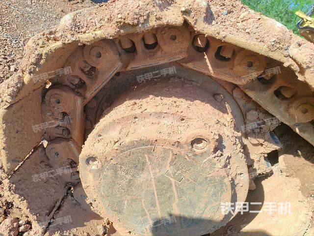 右驅(qū)動(dòng)輪（行走機(jī)構(gòu)）