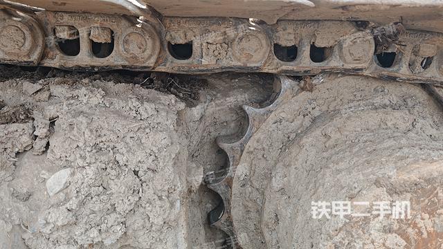 单侧履带整体（整机外观）