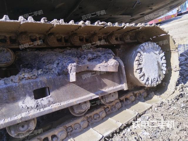 左驅(qū)動(dòng)輪（行走機(jī)構(gòu)）