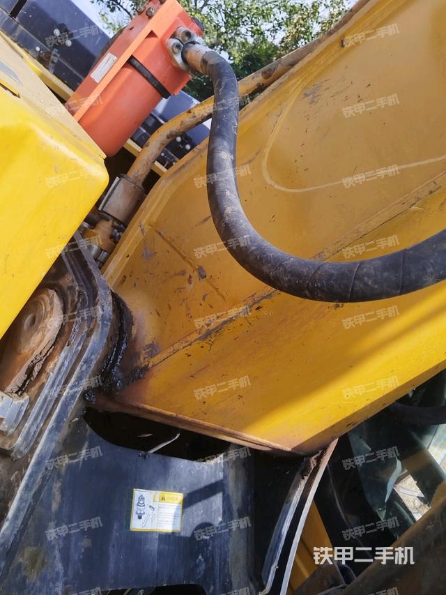 大臂根部 斜视（工作和回转装置）