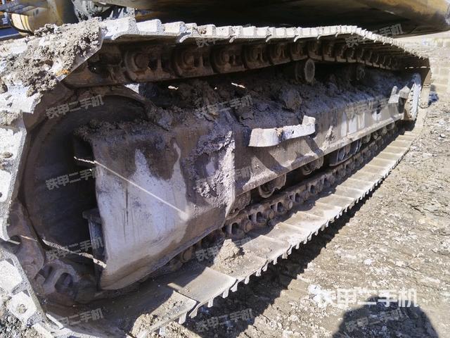 右驅(qū)動(dòng)輪（行走機(jī)構(gòu)）