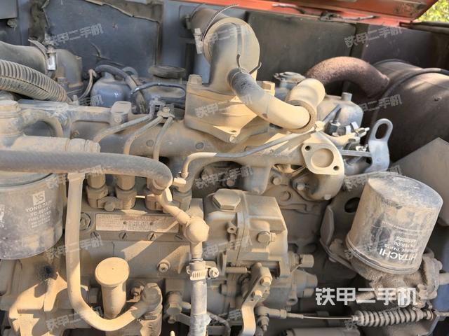 發(fā)動(dòng)機(jī)室（上車部件）