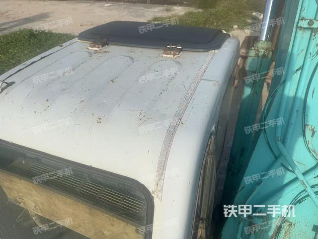 駕駛室頂部（整機(jī)外觀）