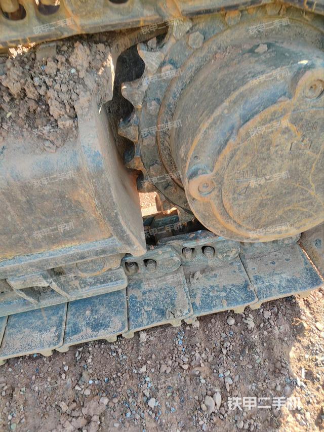 左驅(qū)動(dòng)輪（行走機(jī)構(gòu)）