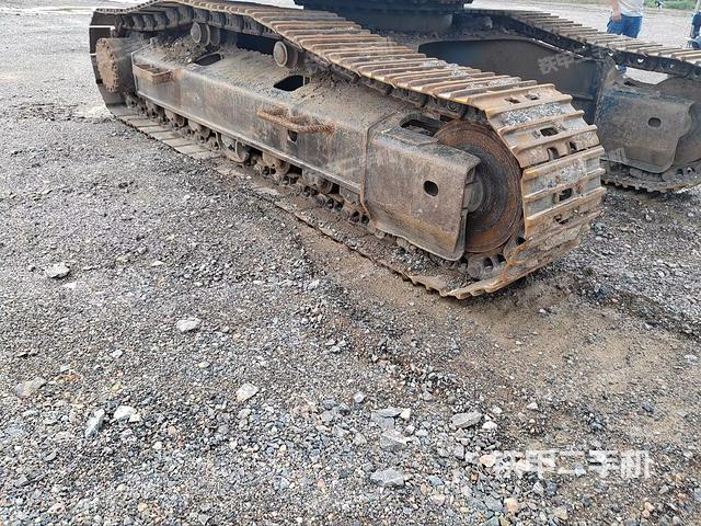 單側履帶整體（整機外觀）