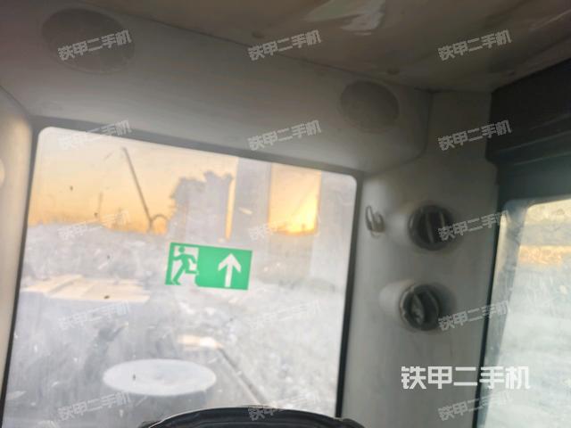 后窗玻璃角標(biāo)（駕駛室部分）