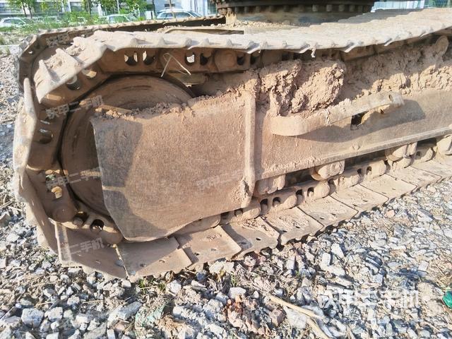 左驅(qū)動(dòng)輪（行走機(jī)構(gòu)）