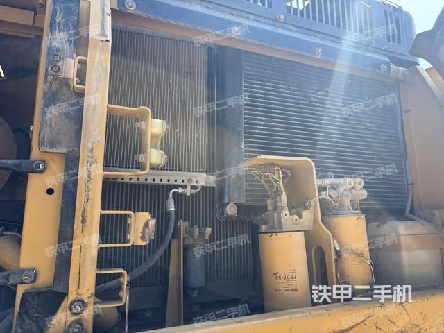 散熱器正面（大件艙室）