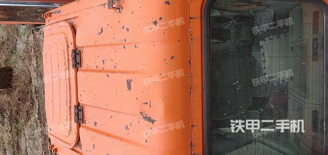 駕駛室頂部（整機(jī)外觀）