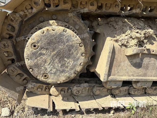 左側(cè)履帶整體?（行走機(jī)構(gòu)）