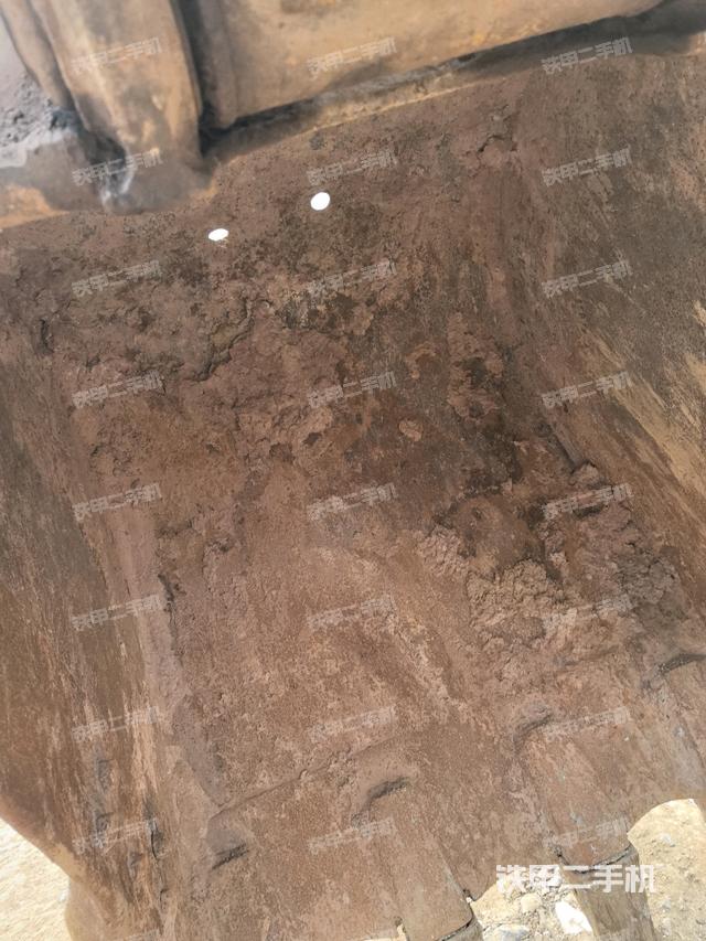 铲斗右后整体（工作和回转装置）