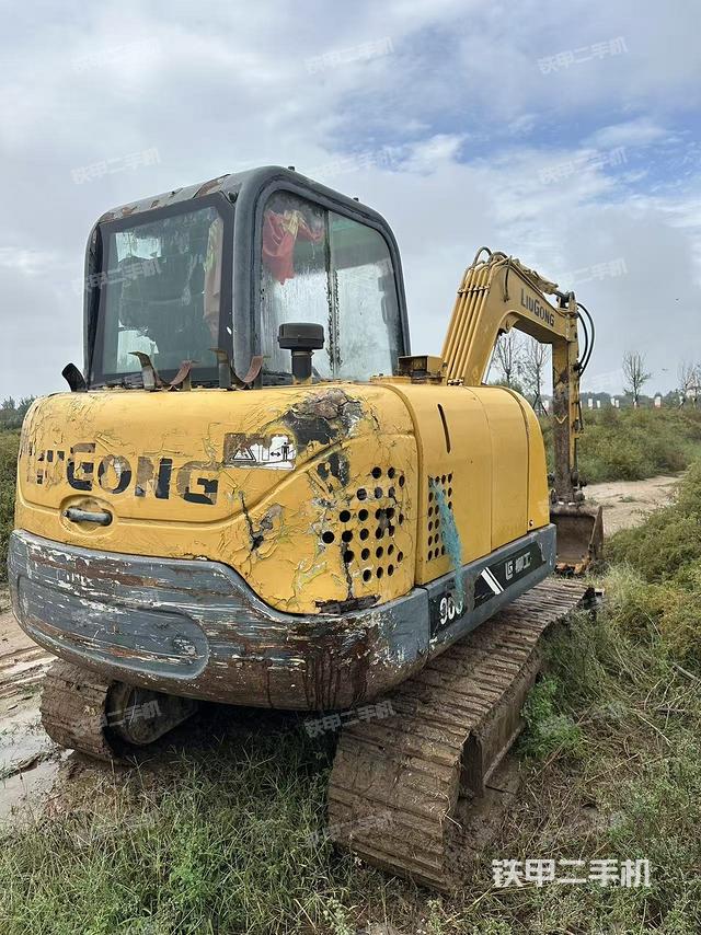 整機(jī)右后45°（整機(jī)外觀）