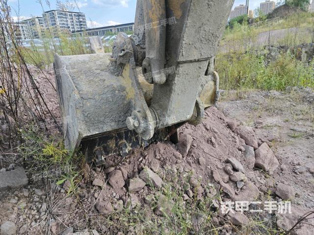 鏟斗右后整體（工作和回轉(zhuǎn)裝置）