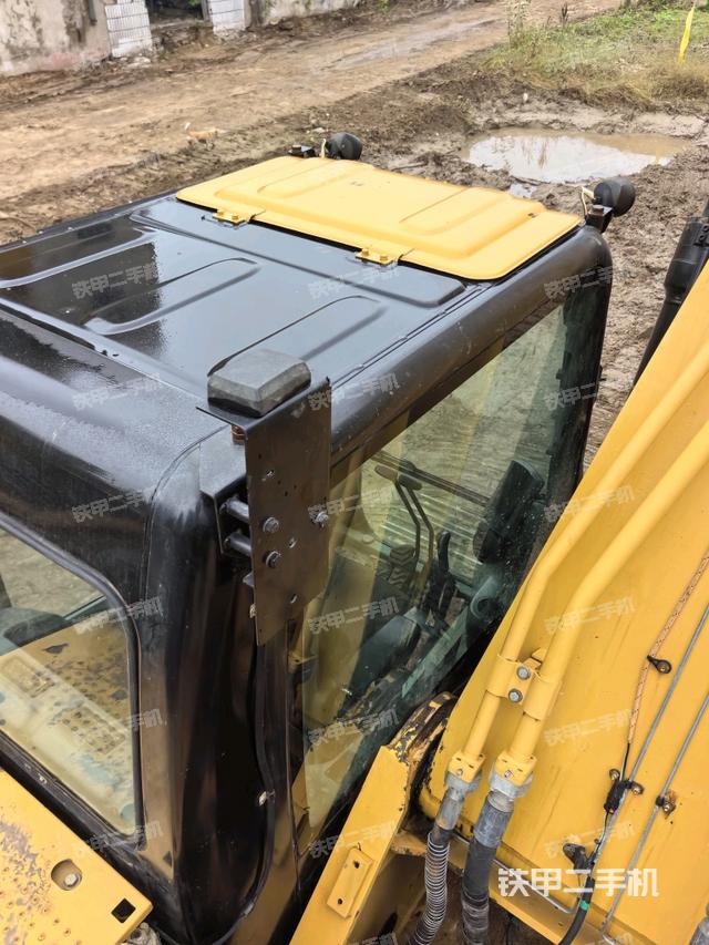 駕駛室頂部（整機(jī)外觀）