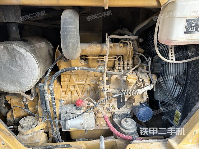 发动机整体俯视（整机外观）