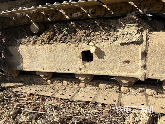 右驅(qū)動(dòng)輪（行走機(jī)構(gòu)）