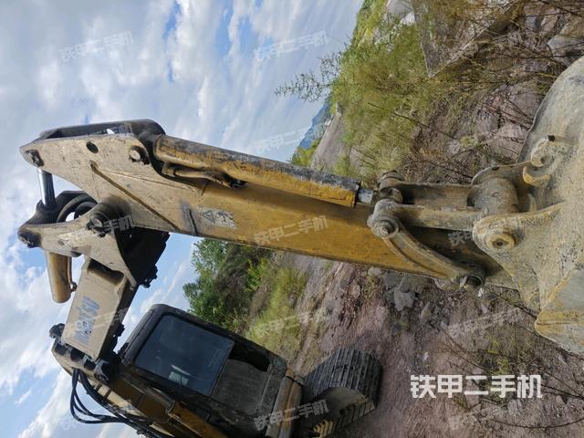 小臂整體右前（工作和回轉(zhuǎn)裝置）