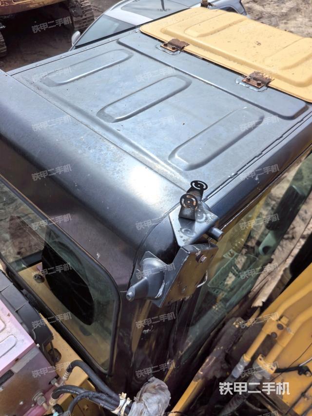 駕駛室頂部（整機(jī)外觀）