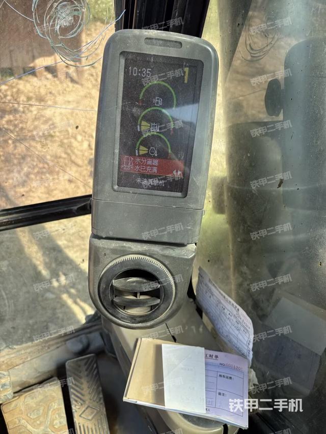 駕駛室左前45度（駕駛室部分）