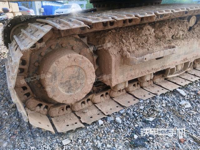 左側(cè)行走馬達(dá)蓋板（行走機(jī)構(gòu)）