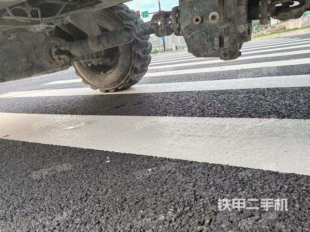 单侧履带整体（整机外观）