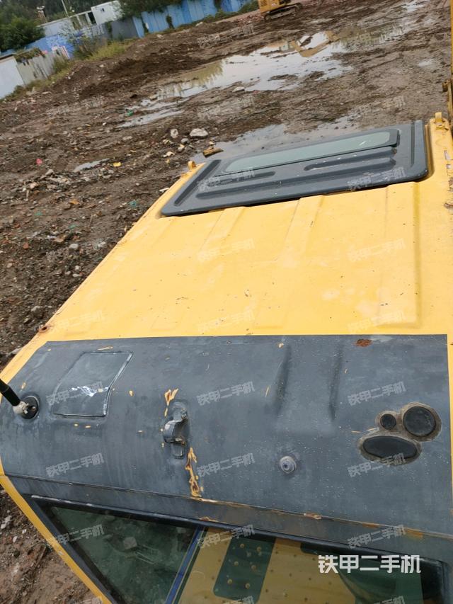 駕駛室頂部（整機(jī)外觀）