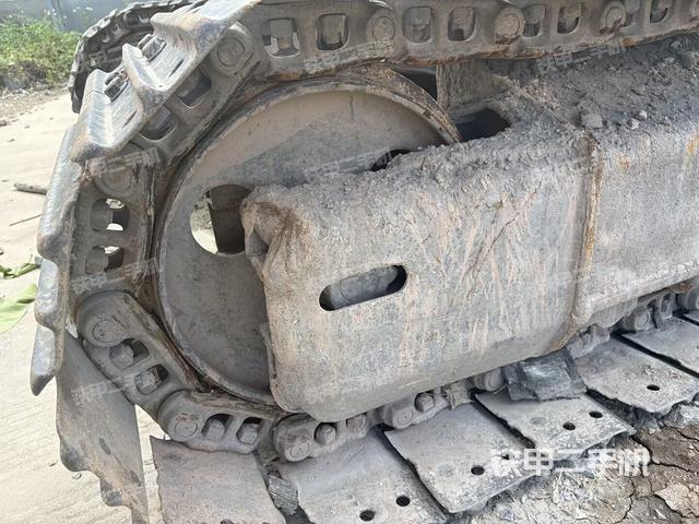 左側(cè)履帶整體?（行走機(jī)構(gòu)）
