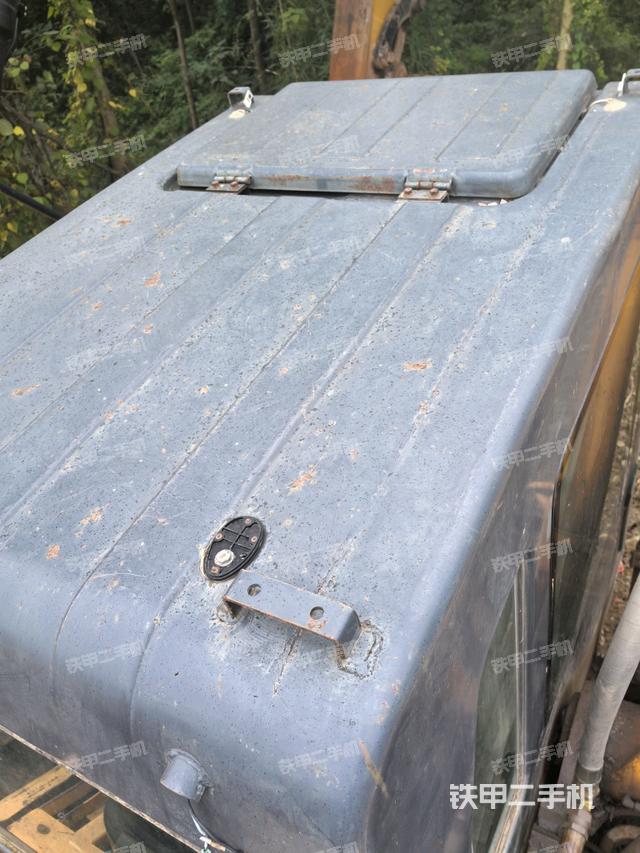 駕駛室頂部（整機(jī)外觀）