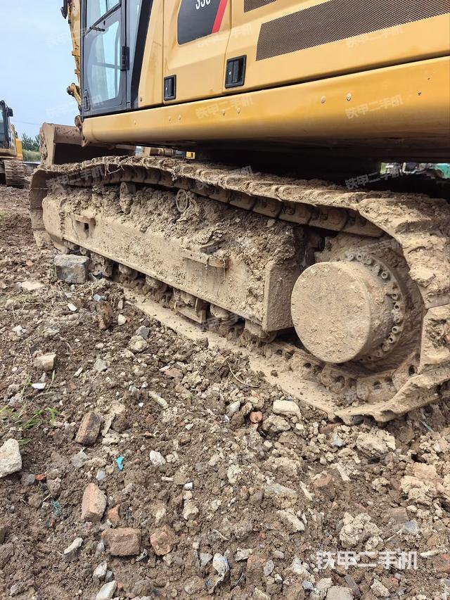 單側(cè)履帶整體（整機(jī)外觀）