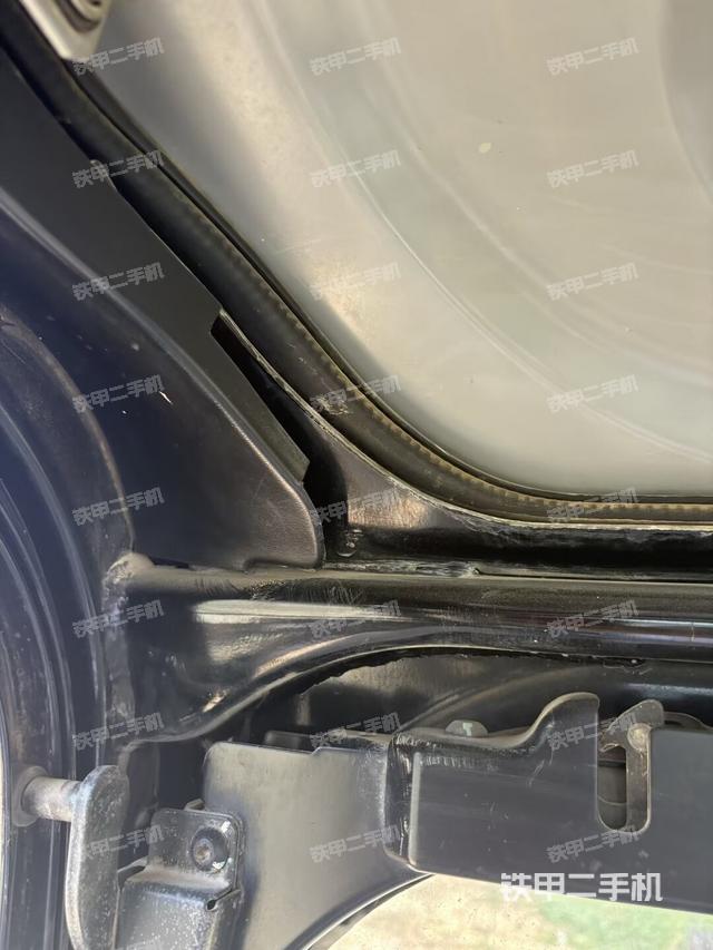 座椅后部（駕駛室部分）