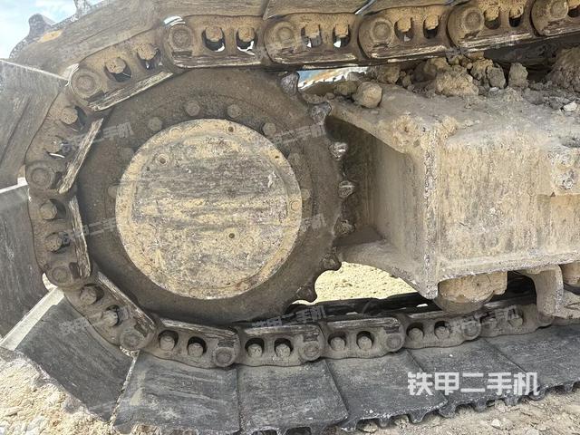 左侧履带整体 （行走机构）