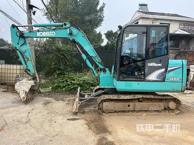 神鋼SK60-8挖掘機