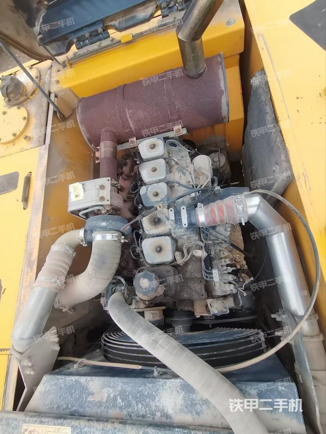 發(fā)動(dòng)機(jī)整體俯視（整機(jī)外觀）