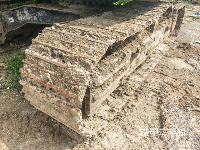 右侧履带整体（行走机构）