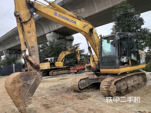 中聯(lián)重科ZE150挖掘機(jī)