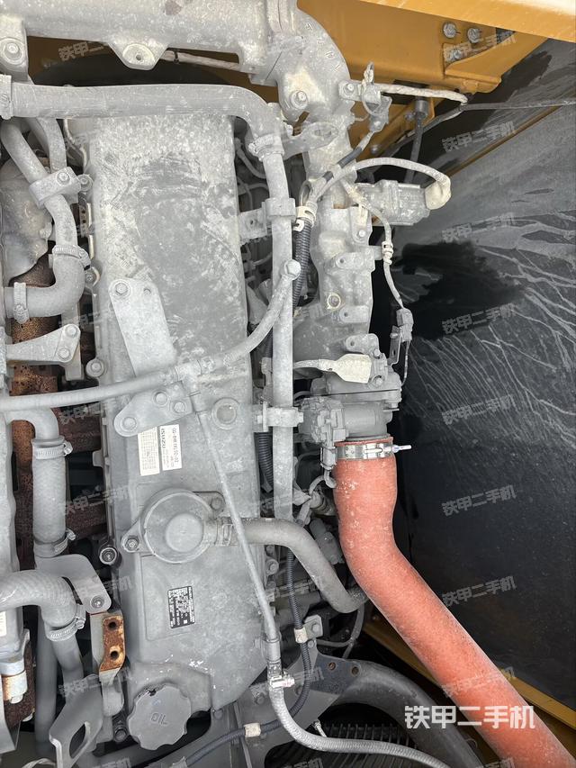 气门室盖螺丝特写（上车部件）