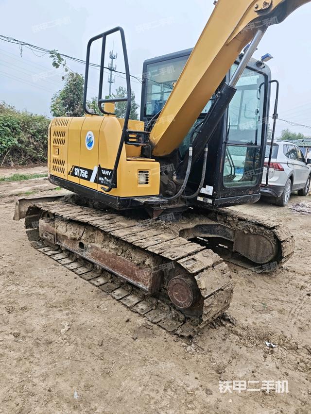 大臂整体 右侧（工作和回转装置）