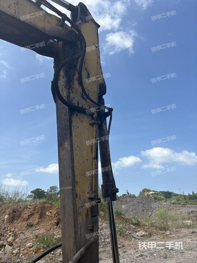 小臂整體左后（工作和回轉(zhuǎn)裝置）