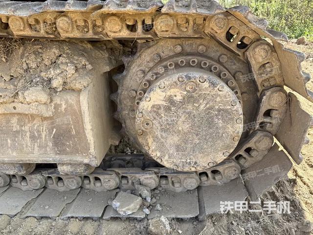 左導(dǎo)向輪（行走機(jī)構(gòu)）