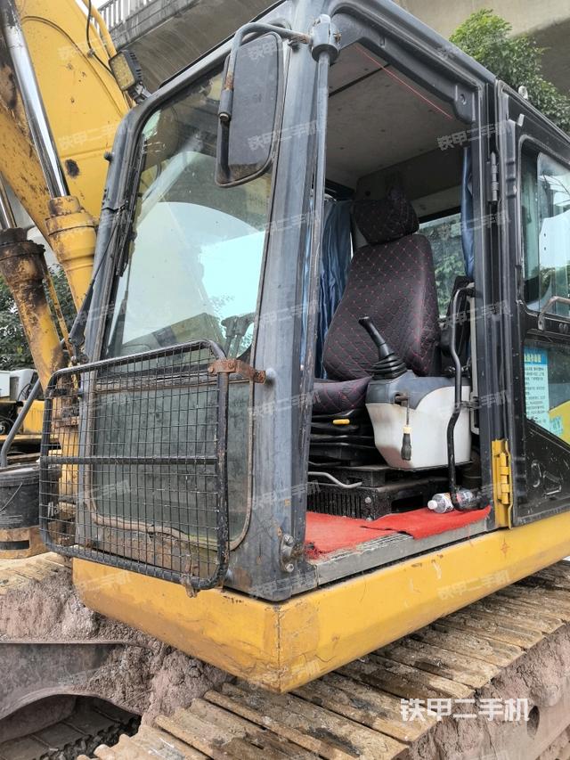 驾驶室左前45度（驾驶室部分）