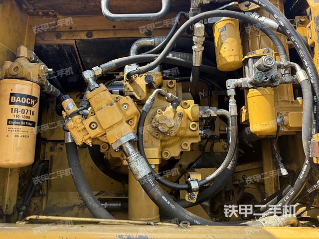 液壓泵斜45?左（大件艙室）