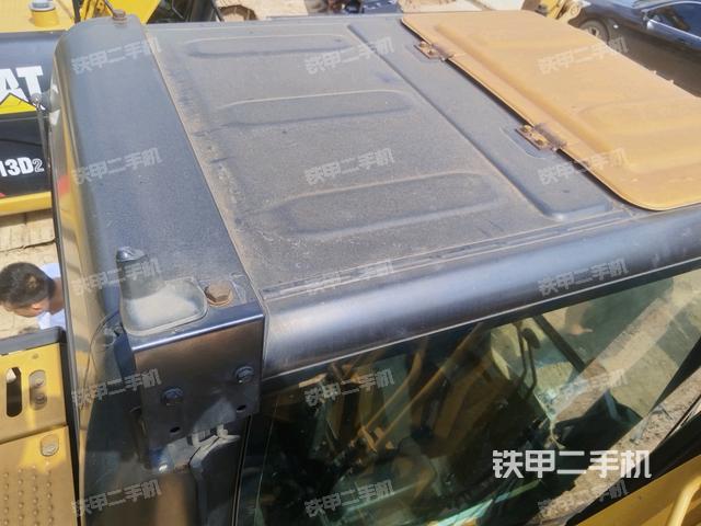 駕駛室頂部（整機(jī)外觀）